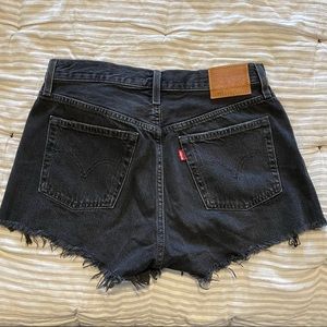 Black Levi 501 cutoffs